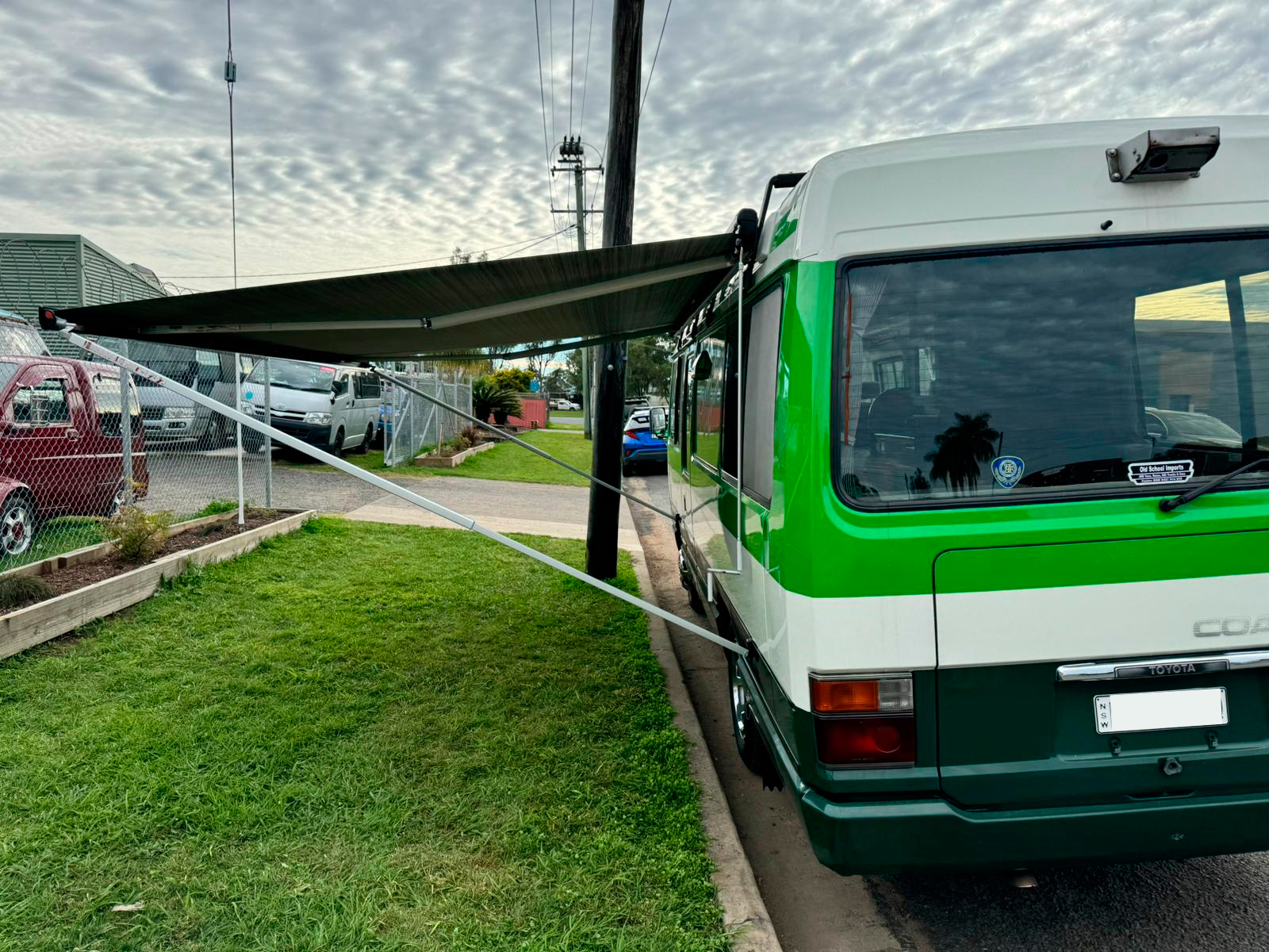 Ozroofracks | Gutter Mount Brackets Roof Rack
