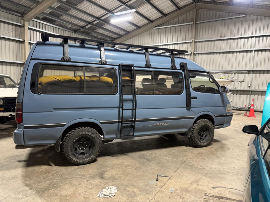 Ozroofracks | High Roof Roof Rack