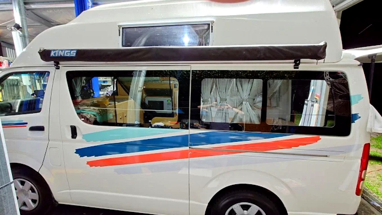 Ozroofracks | Gutter Mount Roof